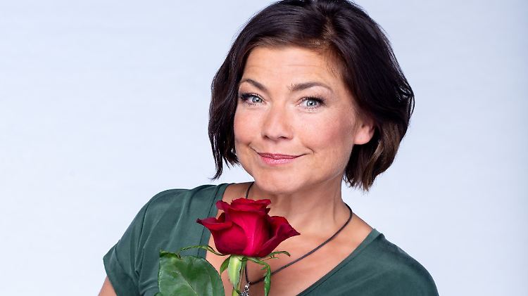 Nein, nicht die Bachelorette, sondern die neue "Rote Rosen"-Darstellerin Claudia Schmutzler.