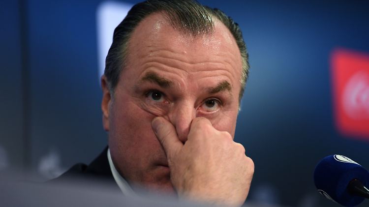 Clemens Tönnies ist Mitgesellschafter beim größten deutschen Schlachtbetrieb gleichen Namens und Aufsichtsratschef des Fußball-Bundesligisten FC Schalke 04.