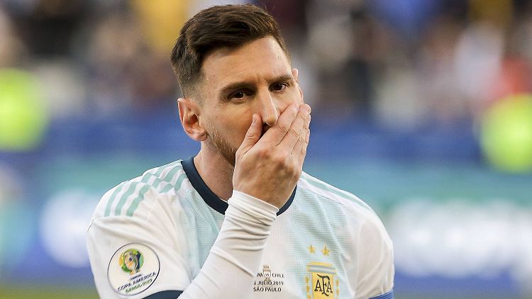 Wegen seiner Sperre verpasst Messi vier Freundschaftsspiele.