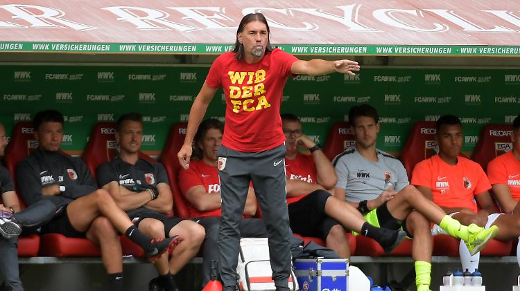 Nicht verwechseln: "Bologna" ist ein Hit von Wanda. Nicht von von Augsburg mit Übungsleiter Martin Schmidt.