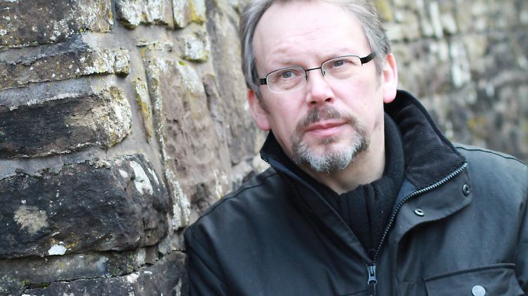 Craig Russells Bücher stehen regelmäßig auf den deutschen Bestsellerlisten.