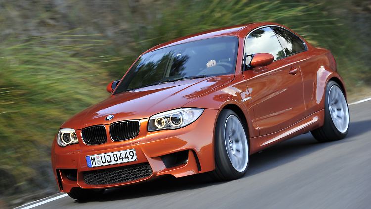 Auch das 1er M Coupé hat die klassischen Lufteinlässe der M-Modelle von BMW.