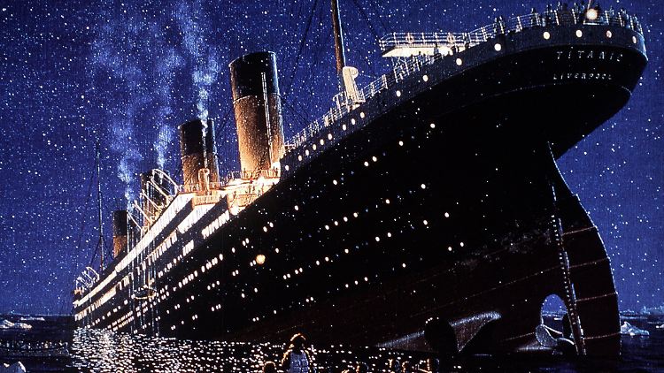 Bekannt wurde die Werft durch den Bau des legendären Luxusliners "Titanic" - der 1912 nach dem Zusammenstoß mit einem Eisberg sank.