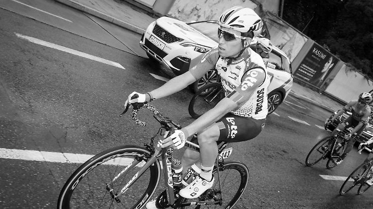 Bjorg Lambrecht ist auf der dritten Etappe der Polen-Rundfahrt schwer gestürzt und kurze Zeit später verstorben.
