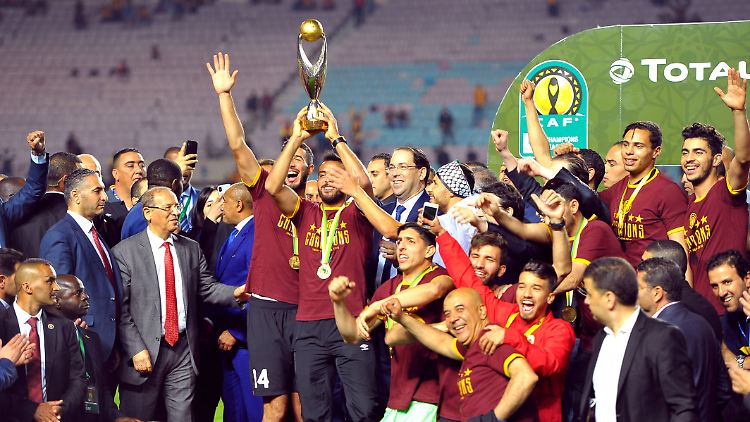 Die Spieler von Esperance Tunis dürfen nun endgültig jubeln.