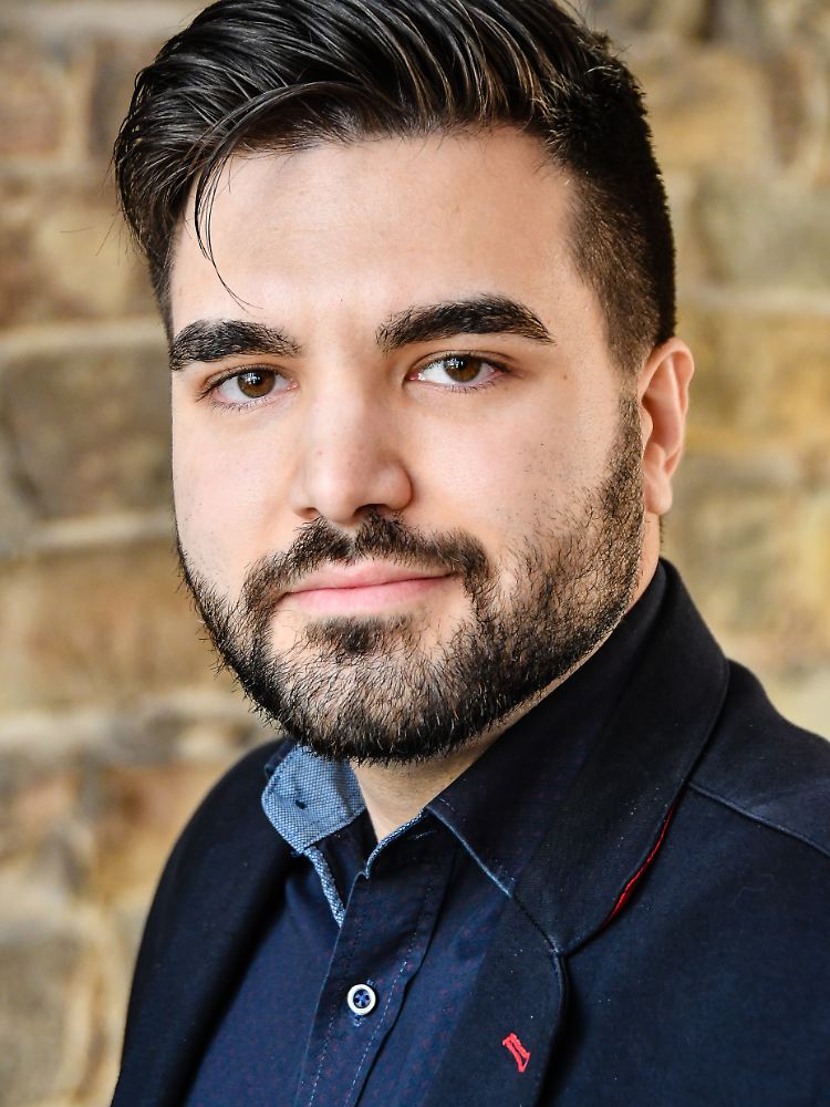 Autor Michael Leister hat bereits einige Bestseller herausgebracht, darunter die Bücher "Endlich selbstbewusst!" oder "Die Grundsätze des Glücks".