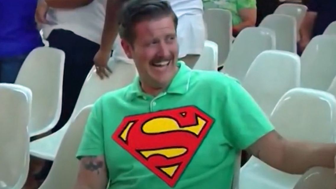 green shirt guy Kopie.jpg