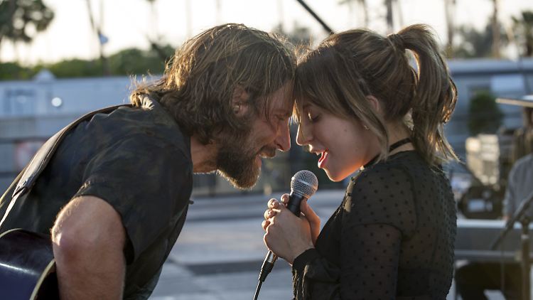 Gaben in dem Film "A Star is Born" das Lied "Shallow" zum Besten: Bradley Cooper und Lady Gaga.