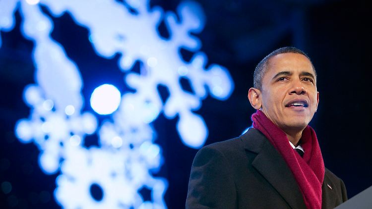 Es gibt auch angenehme Termine für Obama - die feierliche Erleuchtung des "nationalen Weihnachtsbaums" vor dem Weißen Haus.