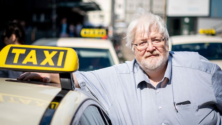 Taxi-Chef Michael Müller kämpft um die Zukunft des klassischen Kleinunternehmergewerbes.