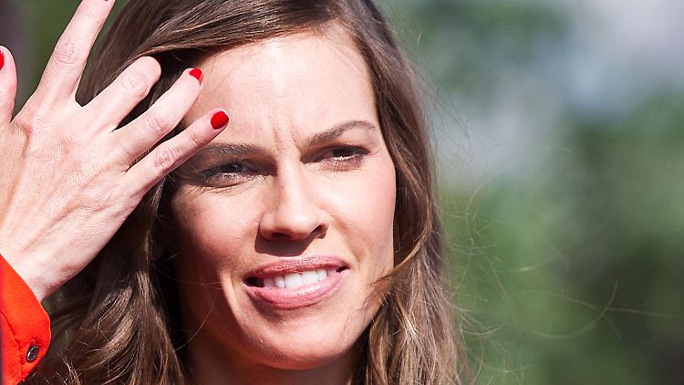 Hilary Swank spielt eine der Hauptrollen in dem Film, Regisseur ist Craig Zobel.