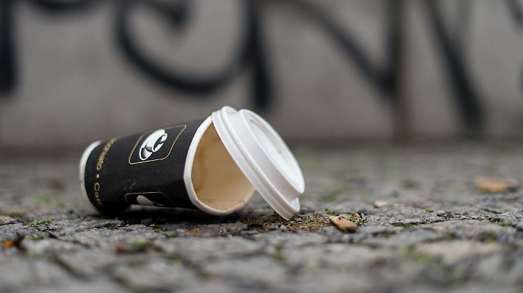 Stündlich werden in Deutschland um die 320.000 Einwegbecher für Heißgetränke verbraucht. 