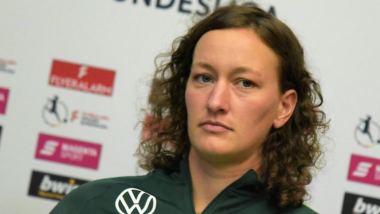 Almuth Schult gewann mit dem VfL Wolfsburg zuletzt dreimal in Folge das Double aus Meisterschaft und Pokal.