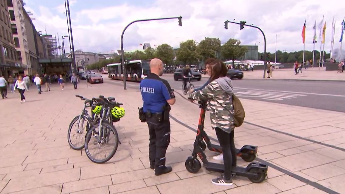 e-scooter 2.JPG