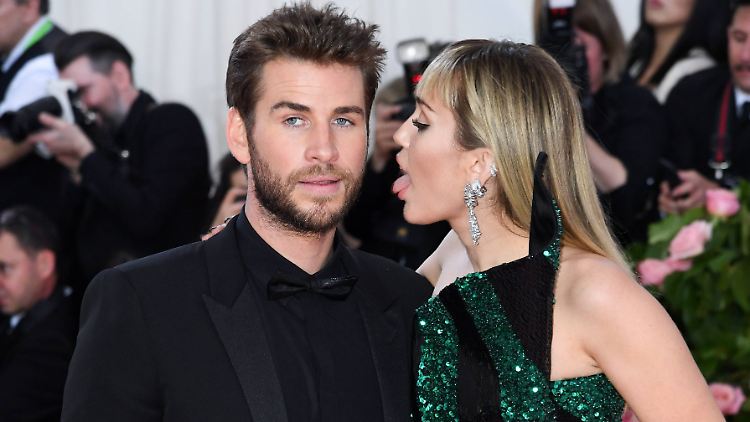 Schluss mit Zungenspielen: Liam Hemsworth und Miley Cyrus.