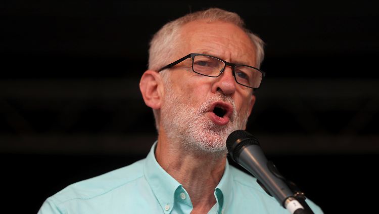 Corbyn bringt sich als vorübergehenden britischen Premier ins Spiel.