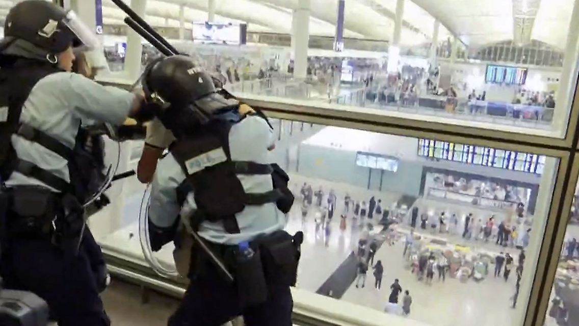HongkongFlughafen.jpg