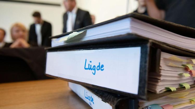 In einem ersten Prozess zum Missbrauchskomplex Lügde wurden 2019 zwei Männer zu langen Haftstrafen verurteilt.