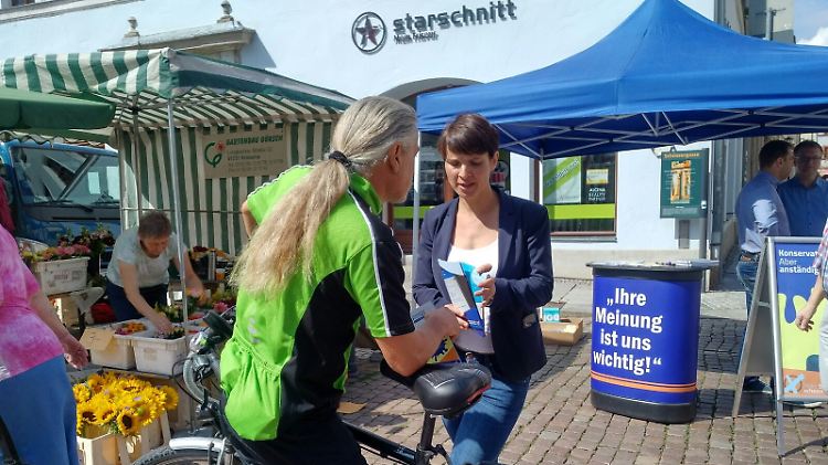 "Anständig konservativ": Frauke Petry auf dem Marktplatz in Pirna.