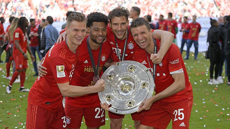 Sie schon wieder? Könnte gut sein, dass der FC Bayern zum achten Mal hintereinander die deutsche Fußballmeisterschaft gewinnt.