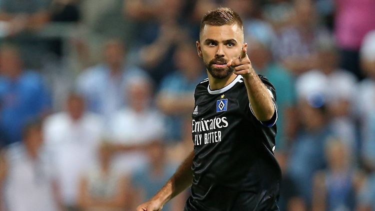 Ein Klassiker: Der Ex (Spieler) trifft gegen den Ex (Klub): Lukas Hinterseer erzielt das 1:0 des HSV gegen Bochum.