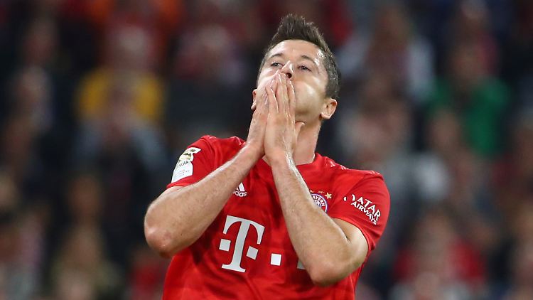 Robert Lewandowski erzielte zwei Tore für den FC Bayern. Zum Sieg reichte das nicht.