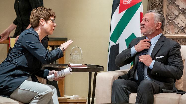 Verteidigungsministerin Annegret Kramp-Karrenbauer traf auf Jordaniens König Abdullah II.