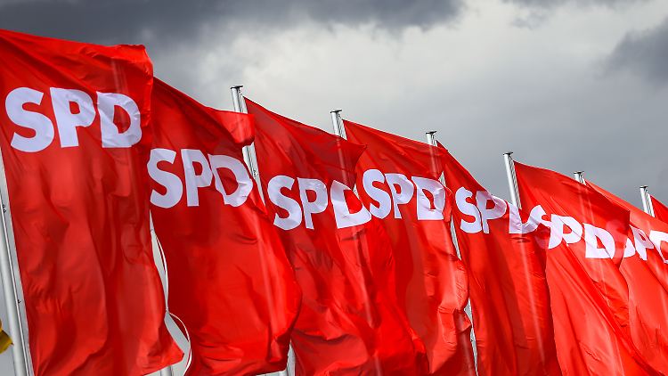 Aufwändige Kandidatensuche: Das Auswahlverfahren zur Neubesetzung der SPD-Spitze zieht sich bis Dezember.