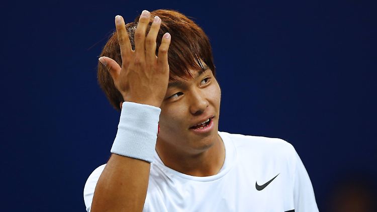 Fassungslos und stolz: Lee Duck Hee gewinnt als erster Gehörloser ein Hauptfeld-Match auf der ATp-Tour.