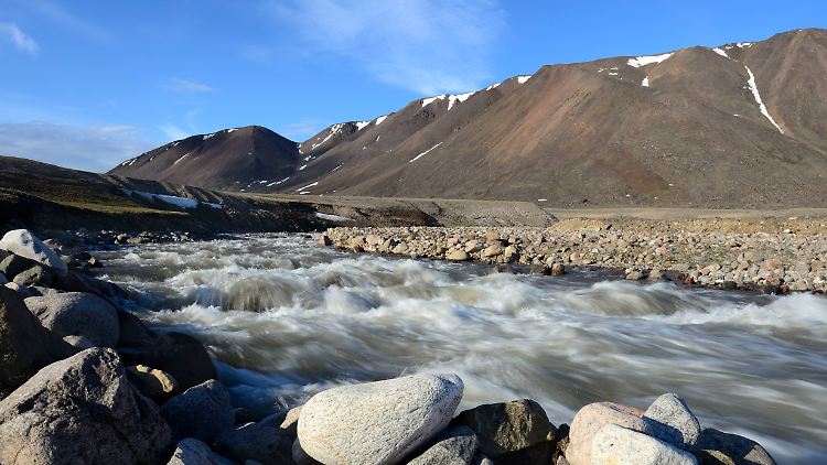Schmelzwasser auf Ellesmere Island - ein wahrer CO2-Schlucker.