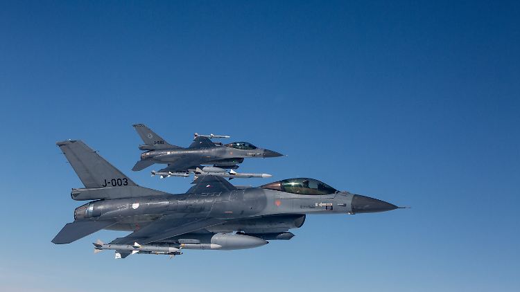 Die F-16 ist ein militärischer Verkaufsschlager.