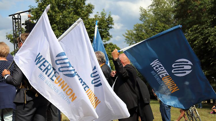 Wie nahe steht der Verein der Union? Diese Frage muss auch rechtlich geklärt werden.