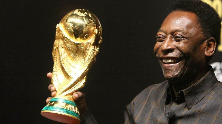 "Wenn der Weg schwierig ist, muss man jeden Schritt auf diesem Weg feiern", sagt Pelé.