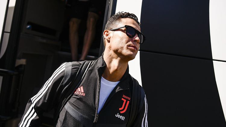 Teure Geschenke für Mama? Für Cristiano Ronaldo kein Problem.