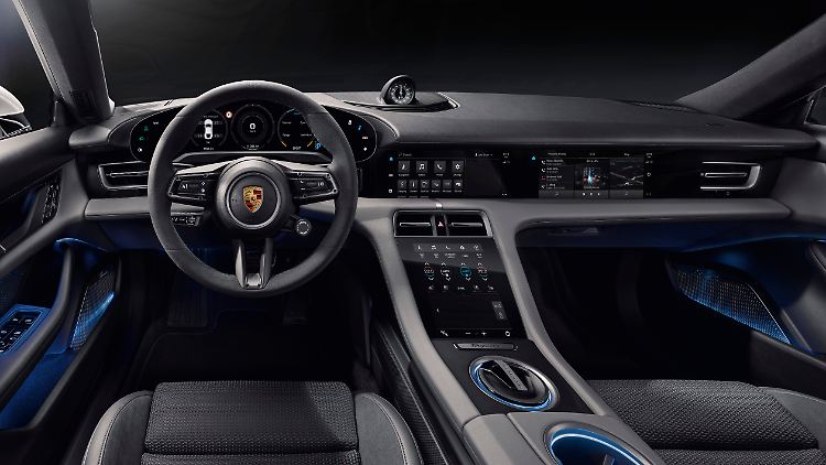 Im Taycan bleibt sich Porsche bei der Gestaltung des Innenraums treu.