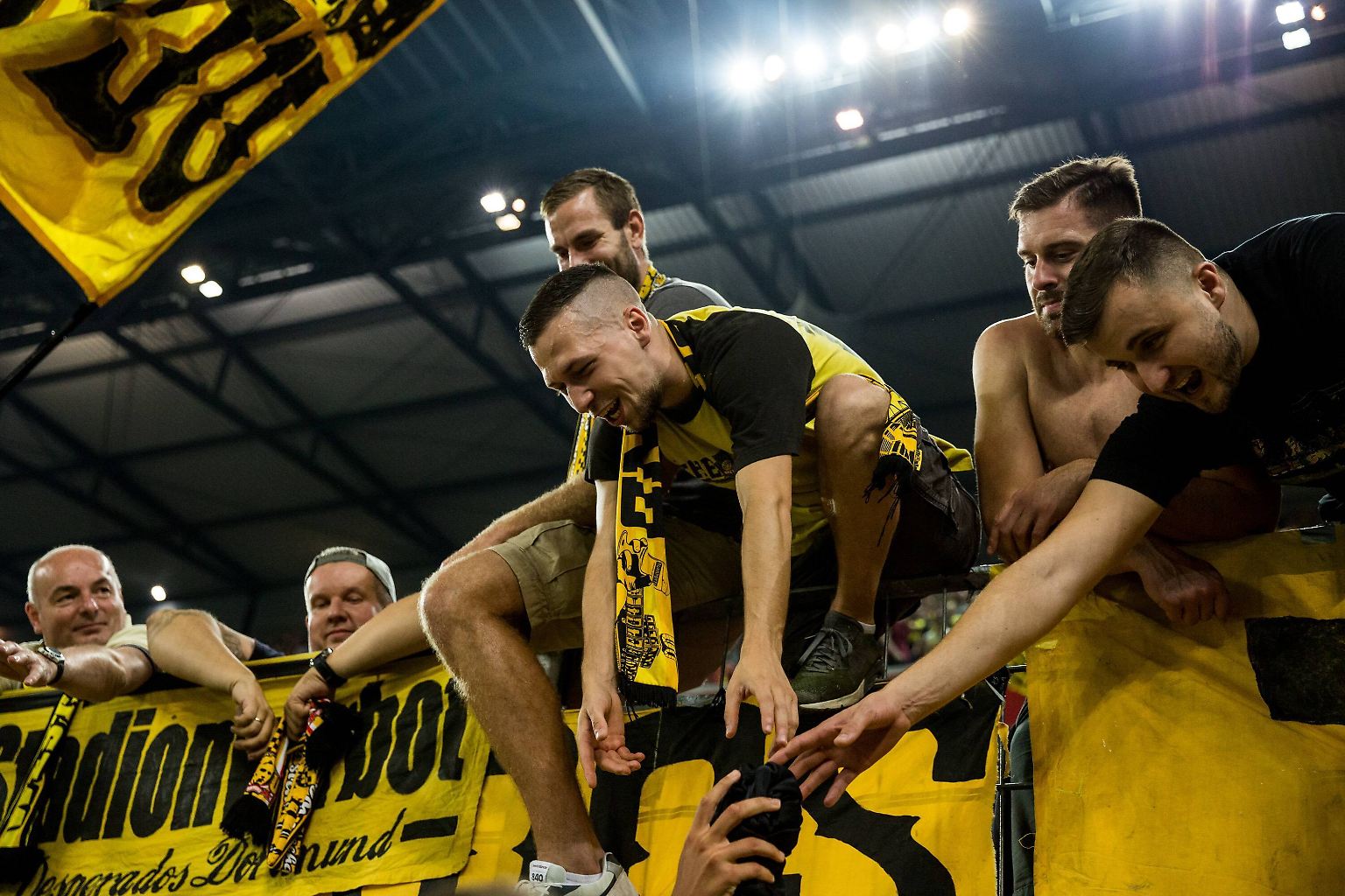 1. FC Köln - Borussia Dortmund 1:3 (1:0).