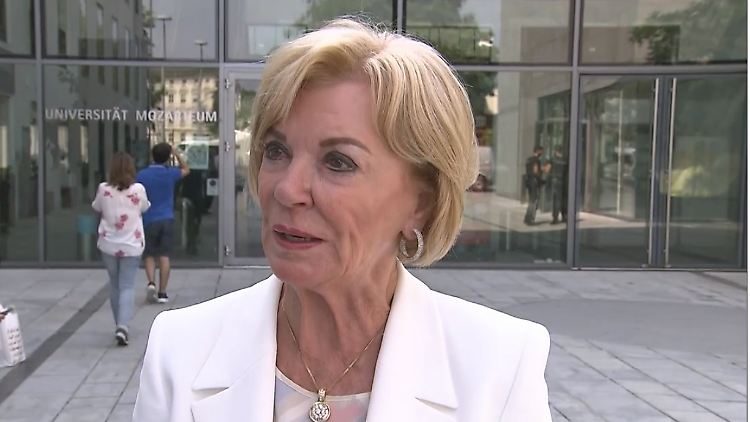 Liz-Mohn.jpg