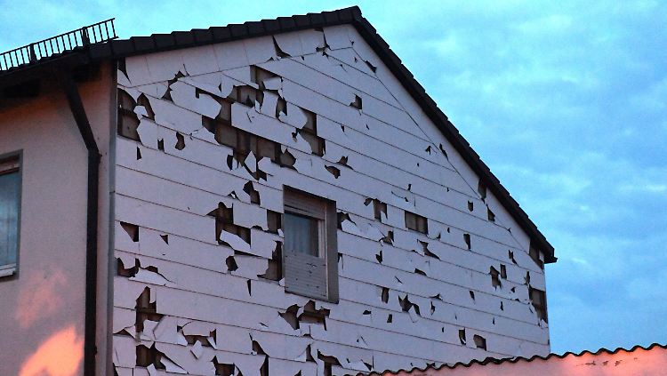 Besonders der Hagel richtet in diesem Jahr große Schäden an.