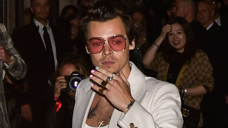 Der ehemalige One-Direction-Star Harry Styles war während der Arbeit am zweiten Album oft ziemlich gut drauf. 