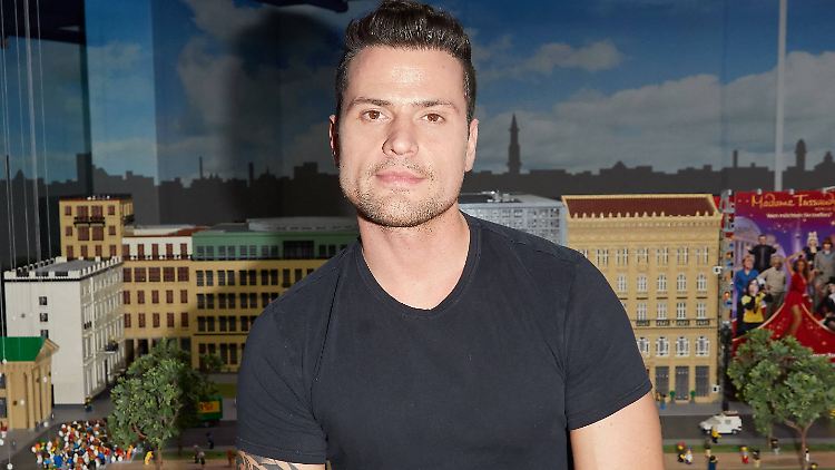 Rocco stark ist jetzt durchtrainiert.