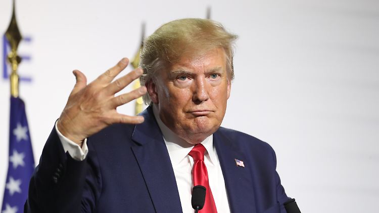 Seit Jahrzehnten legen US-Präsidenten ihre Steuererklärungen offen - Donald Trump entschied sich dagegen. 