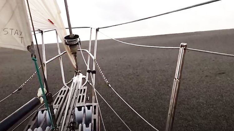 Vulkangestein im Pazifik 2.JPG