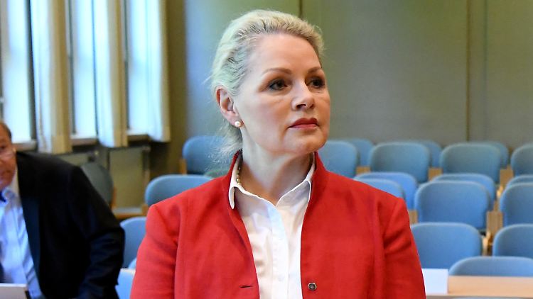 Im Juni wurde Sayn-Wittgenstein noch überraschend als Landesvorsitzende wiedergewählt.