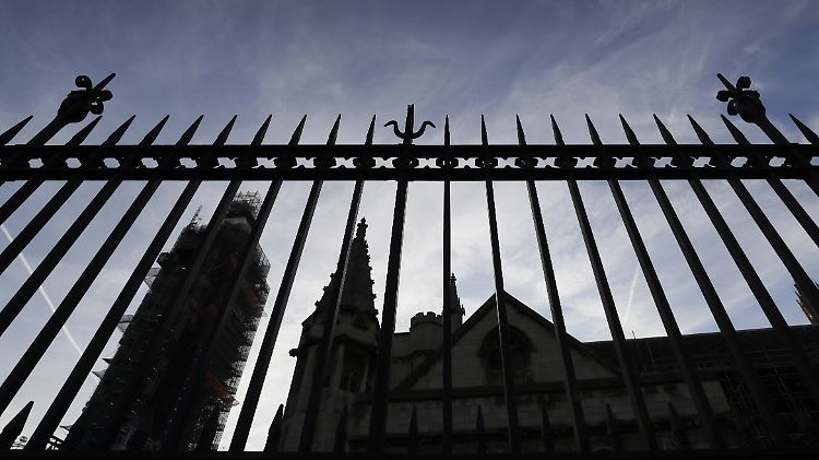 Das Parlament hat durch die verordnete Pause kaum Möglichkeiten zur Einflussnahme.