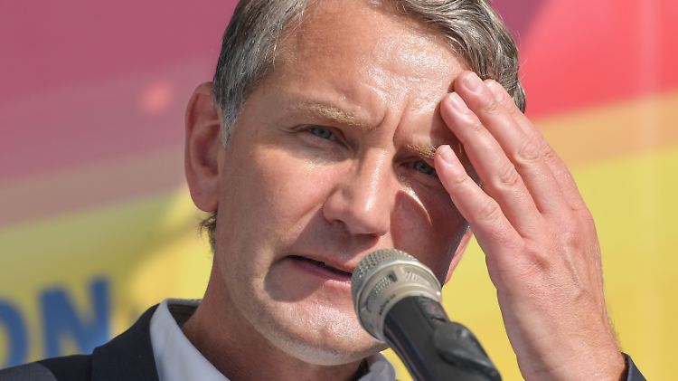 Rund 34.000 Euro soll Björn Höckes AfD nachzahlen, weil sie Einnahmen für ein "Flügel"-Treffen nicht verbucht hat.  