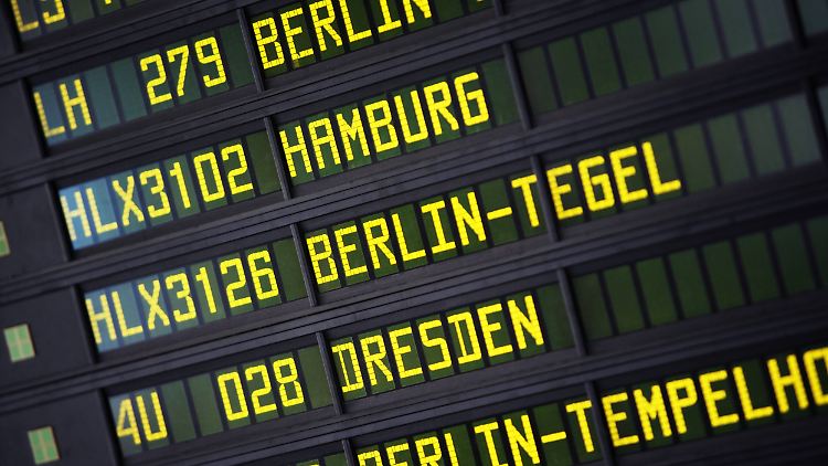 Viele Inlandsflüge sind Zubringerflüge - und durch Bahnfahrten ersetzbar, sagt der Flughafenverband.