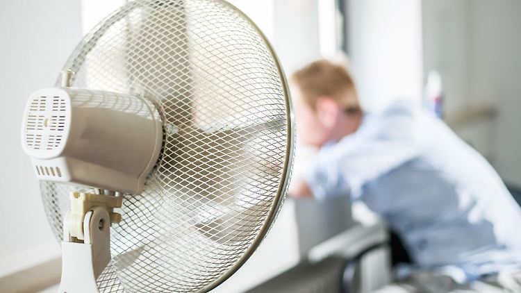 Die Arbeitsstättenverordnung regelt, wie heiß es am Arbeitsplatz sein darf.