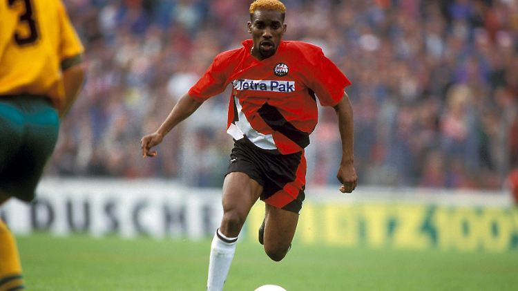 Jay-Jay Okocha hat nicht nur Eintracht Frankfurt verzaubert.