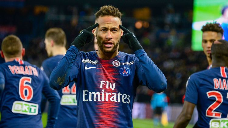 Dann eben eine weitere PSG: Neymar bleibt. Glücklich ist er darüber aber nicht.