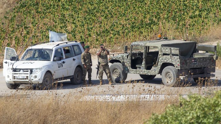 UN-Mitarbeiter und libanesische Soldaten patrouillieren regelmäßig entlang der Grenze zu Israel.